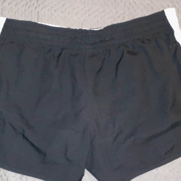 Nike Jogging Shorts - Picture 4 of 4